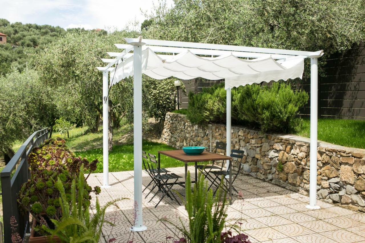 Agriturismo Oltrealmare Civezza Exterior photo